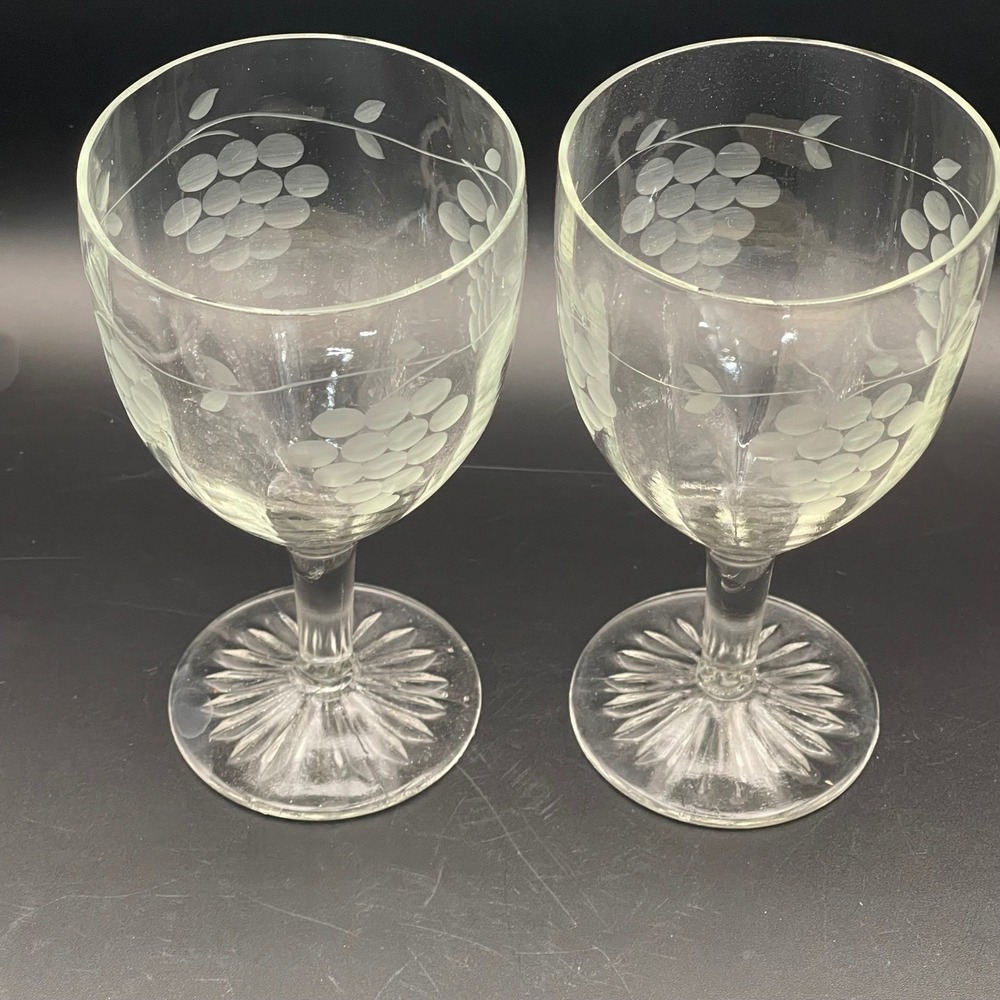 Vintage Etched Grape Wine Goblets Set 2 Clear Art Glass Stemmed Starburst Base